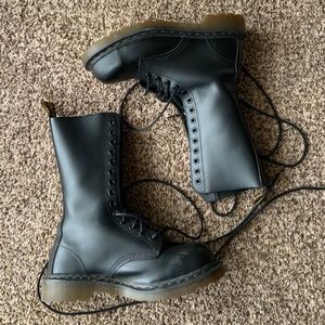 Dr. Martens 1940 Black 14-eye Boots